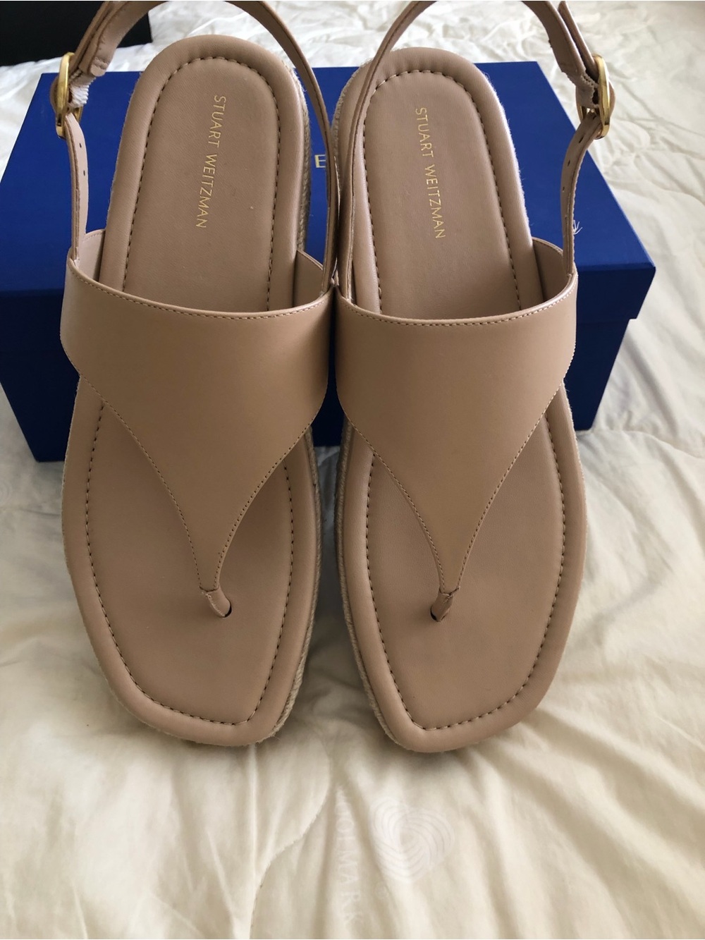 Stuart Weitzman Women's Nude Beige Leather Thong Sandals
